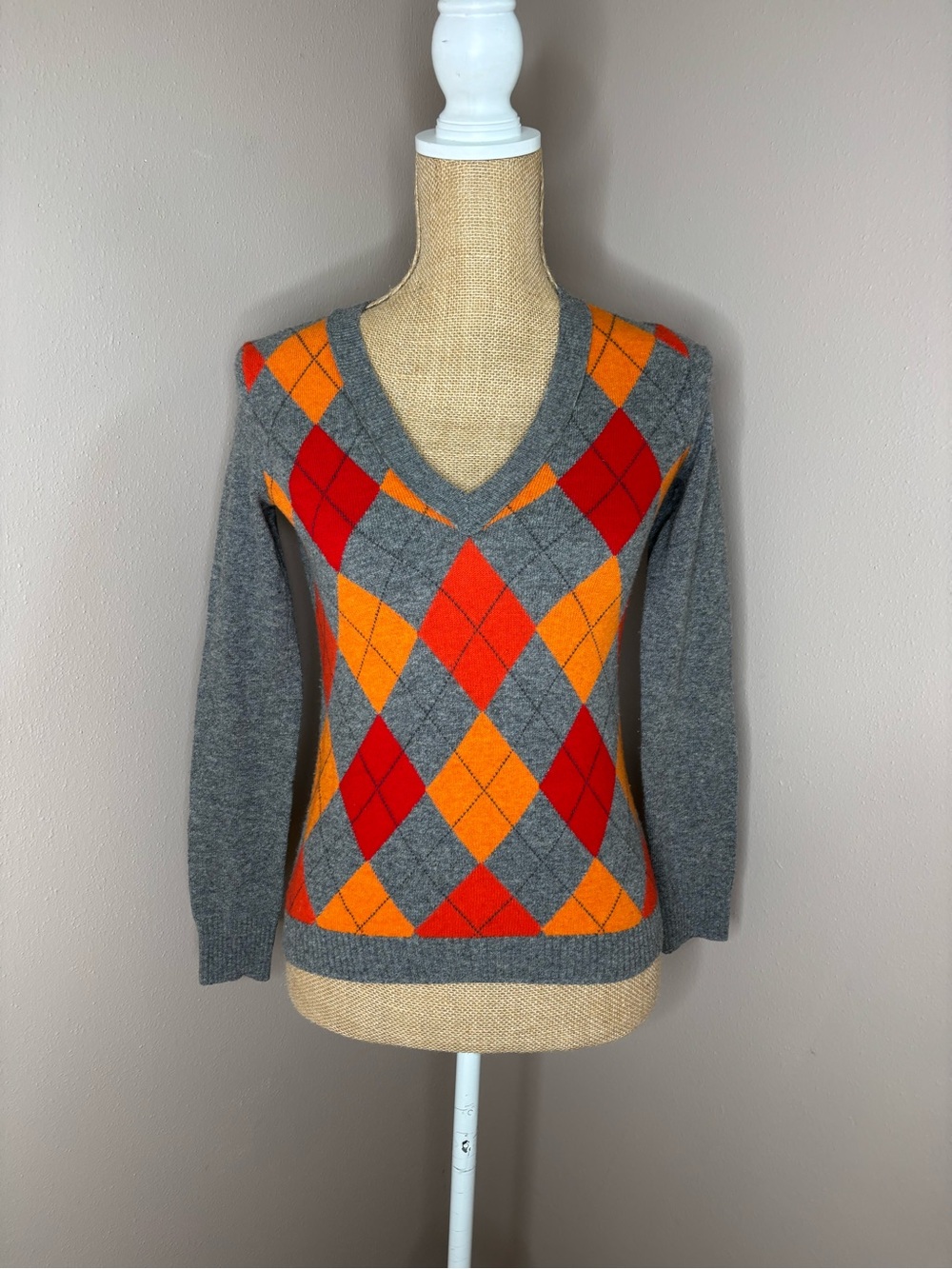 J. Crew Gray V-Neck Sweater with Orange and Red Argyle 90% Wool 10% Cashmere XS